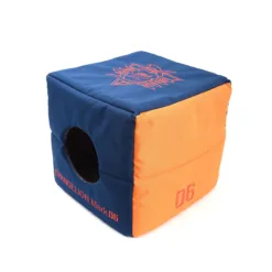 箱型的設計可以拆卸成一半，方便收納外也可以讓寵物透透氣。 &nbsp; 尺寸︰ 39 x 39 x 39 cm (展開後)