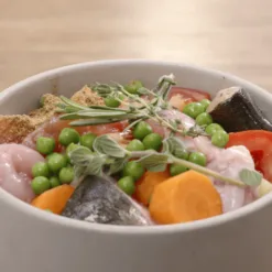 Alternative view of 貓糧 - 三文魚雞肉鮮魚 So-Fish-Ticated Salmon | Meowing Heads 英國天然無穀物成貓糧