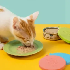 <p data-usually-unique-id="192560995692861021988053"><b><strong>✨100%台灣製 × 日本食品級矽膠✨</strong> 不再為沒吃完的罐罐煩惱！</b></p> <p data-usually-unique-id="192560995692861021988053">✔ 完全密封，搖晃都不漏 ✔ 可放烘碗機、洗碗機 ✔ 市面全尺寸罐頭通用</p>