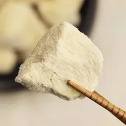 高蛋白質、低脂肪、低熱量、低膽固醇的CAS認證雞胸肉，富含菸鹼酸、B6、B12和膽鹼等營養素，是超優質的蛋白質來源，讓小怪獸吃進去的每一口都兼顧美味與營養！ &nbsp;