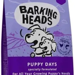 <strong>Puppy Days </strong>專為滿足您日益成長的幼犬需求而特別配製。這款超級美味食譜採用100％最優質天然雞肉和三文魚製成。此營養全備的幼犬餐單獲得獸醫認可，不單支持牙齒和骨骼健康發展，亦有助大腦發育，讓他們快樂探索更多新事物。加入新鮮田園蔬菜和草本植物，由內到外，給幼犬打好基礎。小心新成員的尾巴會不能控制地搖擺不停。