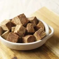 <strong>產品特色</strong> *嚴選紐西蘭草飼牛腿瘦肉，低脂肪、低膽固醇、低熱量 *富含鐵、鋅、B6和B12等營養素