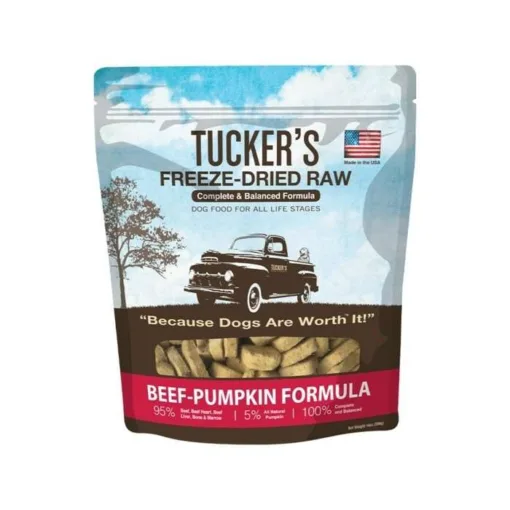<p>Tucker’s 相信營養上應該提供給牠們最好的。所有肉類都只從美國採購。TUCKER’S 的食物均是在威斯康辛州人手製作，為您的寵物創造新穎而且高營養的產品。</p> <p><strong>營養全面而且均衡:</strong><br /> Tucker 營養全面及均衡，以牛肉以及南瓜配方配製，符合由AAFCO狗糧營養對不同年齡層建立的營養水平，包括大尺寸狗狗（70磅或以上成年犬隻）。</p> <p><strong>食品安全保障:</strong><br /> Tucker 致力為客人提供優質的寵物食品，而且關注產品安全。完整而均衡的飲食配方混合益生菌，防止及消滅病原體。</p>