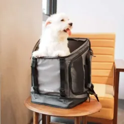 <div> <div> <strong>從容外出，從【重心調整】開始</strong> </div> • 首創重心調整設計，省力有感 • 市售唯一，背包專屬雨衣 • 高挺度 + 大空間，毛孩舒適又安穩 </div>