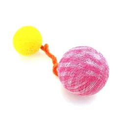 Alternative view of CattyMan 連接式雙麻球玩具 | 泰國製