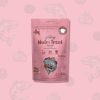 - 多形狀粗磨食品（6.5 – 11 毫米）有助於清潔牙齒並對抗牙菌斑和牙垢 - 加入混合莓果（富含抗氧化劑）和超級食物（南瓜、番茄、胡蘿蔔、迷迭香）以增強免疫力 - 月見草油（Omega 6）有助於促進健康的皮膚和毛髮 - 添加膠原蛋白具有抗衰老特性